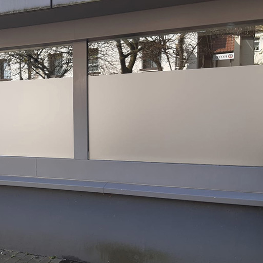 5. Schaufensterbeschriftung und Glasdekor